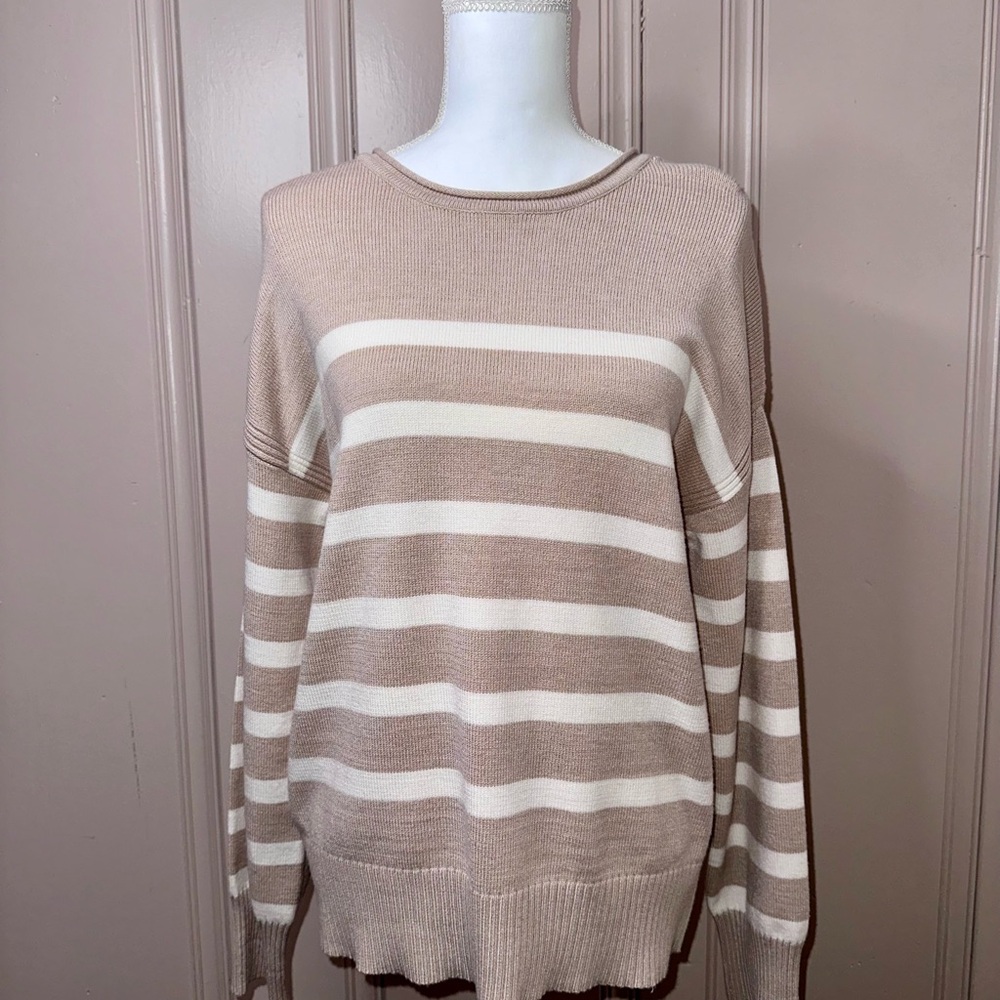 Philosophy, Women’s Size Small Sweater, Beige and White, Long Sleeves (MSRP $78)